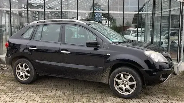 Używany Renault Koleos Dynamique 150 KM (110 kW) 2011 Czarny SUV
