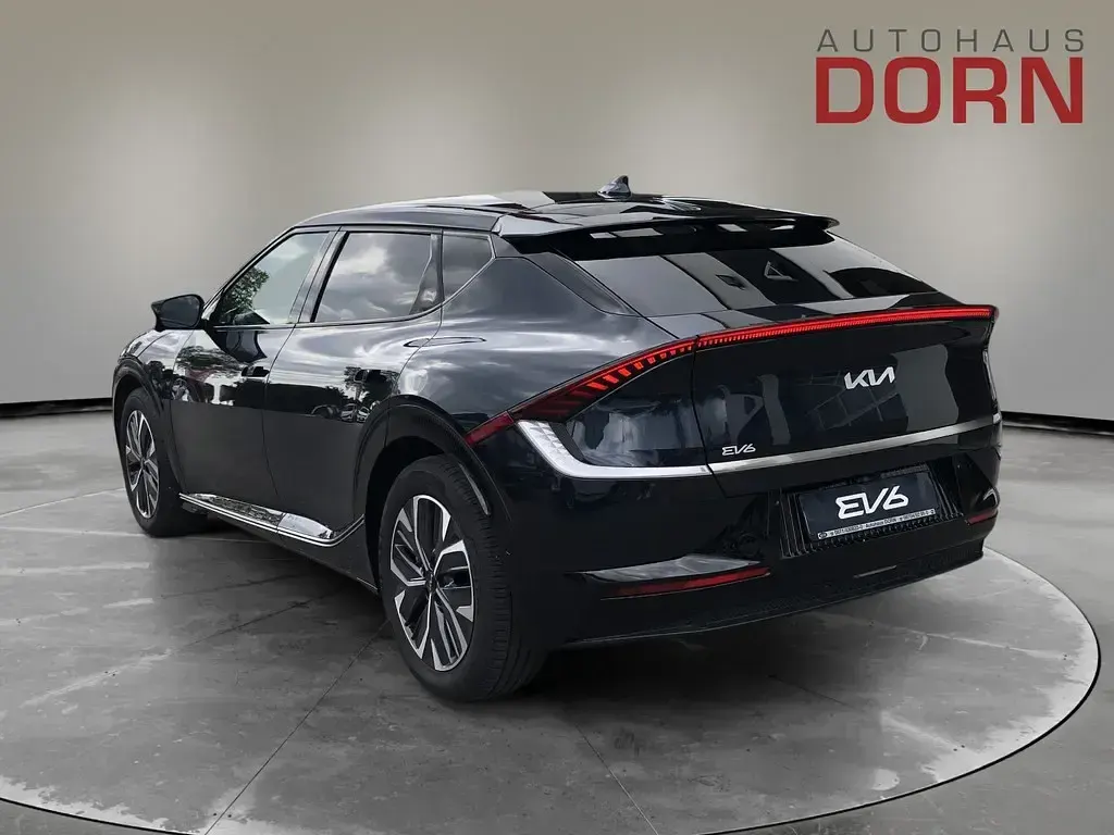 Używany Kia EV6 Air 239 kW (325 KM) 2023 Niebieski SUV