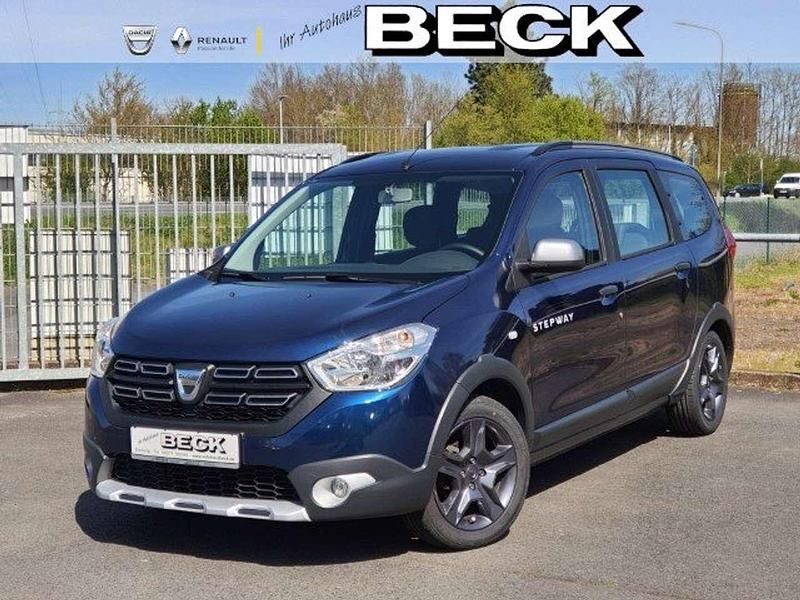 Kosmosblau Gebraucht 2018 Dacia Lodgy Stepway Van / Kleinbus | 12.790 € - Bild 1/4