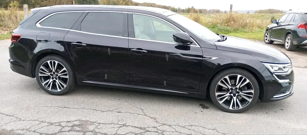 Gebraucht Renault Talisman Initiale Paris 160 PS (117 kW) 2017 Schwarz Kombi