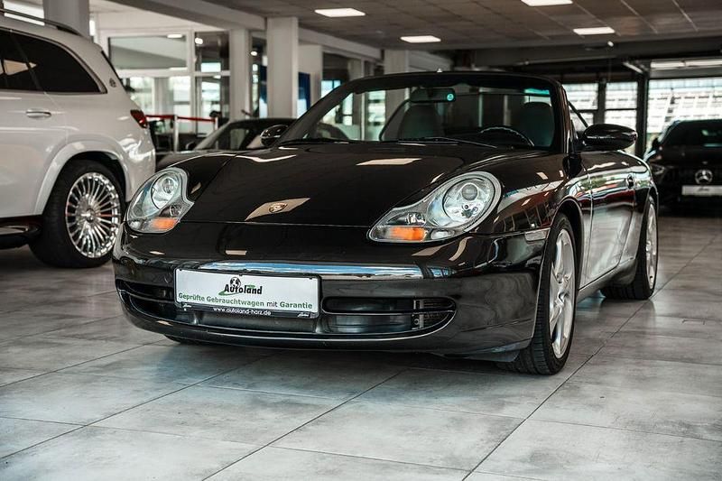 Schwarz Gebraucht 1999 Porsche 911 Carrera Cabriolet Cabrio | 38.888 € (Fairer Preis) - Bild 1/4