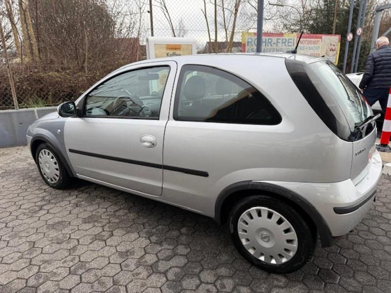 Second-hand Opel Corsa 80 CP (58 kW) 2004 Argintiu Hatchback