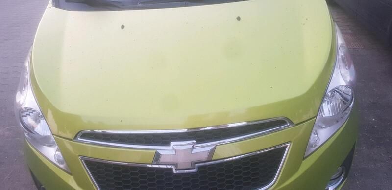 Grün Gebraucht 2011 Chevrolet Spark LS Kleinwagen | 2.250 € (Fairer Preis) - Bild 1/4