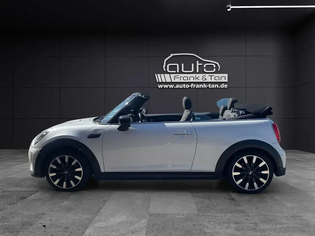 Gebraucht Mini Cooper Cabriolet 136 PS (100 kW) 2024 Weiß Cabrio