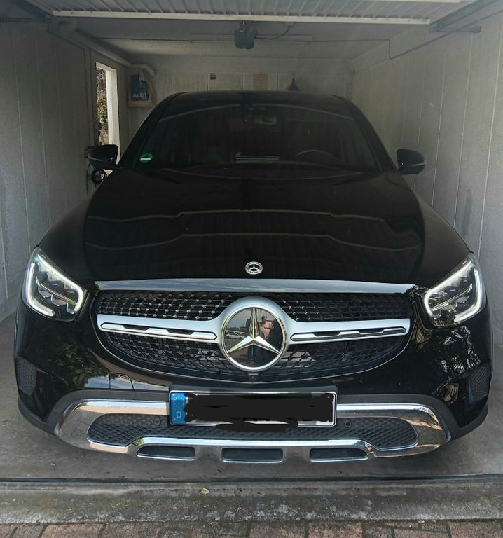 Schwarz Gebraucht 2021 Mercedes GLC220 Coupé | 48.500 € (Fairer Preis) - Bild 1/4