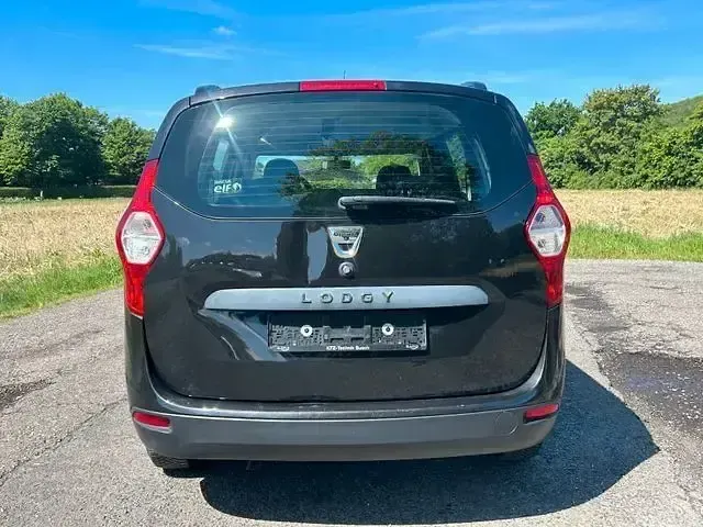 Gebraucht Dacia Lodgy Ambiance 102 PS (75 kW) 2015 Schwarz Van / Kleinbus