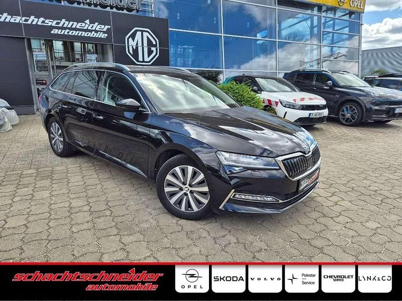 Gebraucht Skoda Superb Style 218 PS (160 kW) 2023 Blackmagic perleffekt Kombi