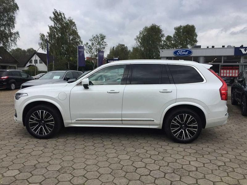 Gebraucht Volvo XC90 Plus 310 PS (228 kW) 2023 Weiß (crystal white / metallic) SUV
