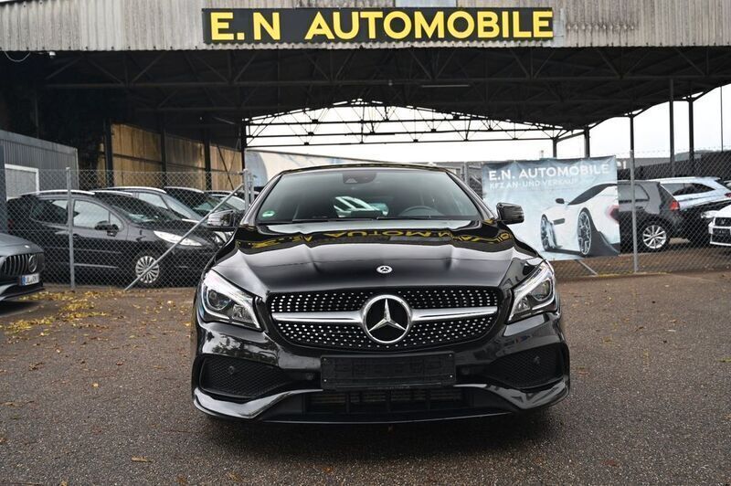 Schwarz Gebraucht 2018 Mercedes CLA200 AMG line Limousine | 22.800 € (Fairer Preis) - Bild 1/4