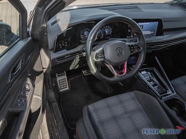 Gebraucht VW Golf VIII GTI 245 PS (180 kW) 2024