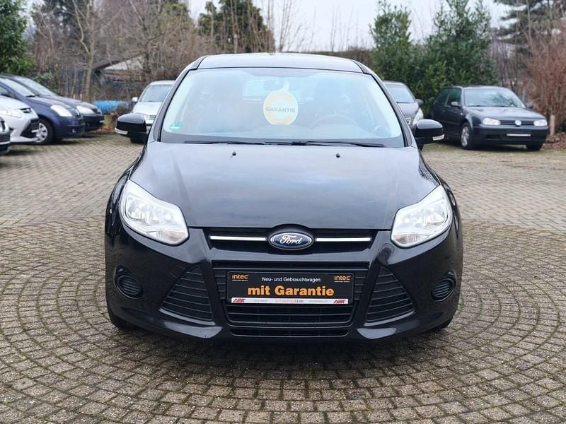 Gebraucht Ford Focus 125 PS (91 kW) 2014 Schwarz Kombi
