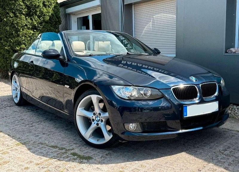 Blau Gebraucht 2009 BMW 320 Cabriolet Cabrio | 16.000 € (Etwas zu teuer) - Bild 1/4