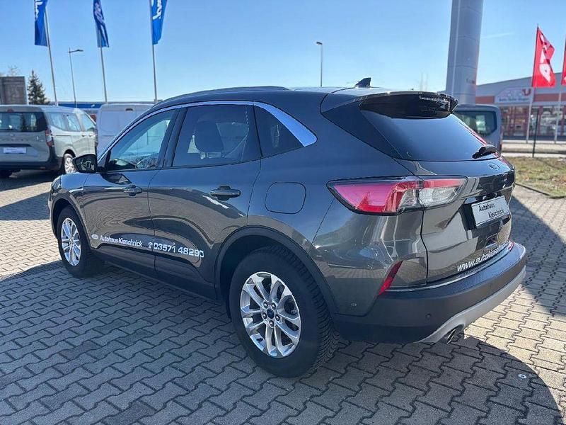 Gebraucht Ford Kuga Titanium 120 PS (88 kW) 2024 Grau SUV