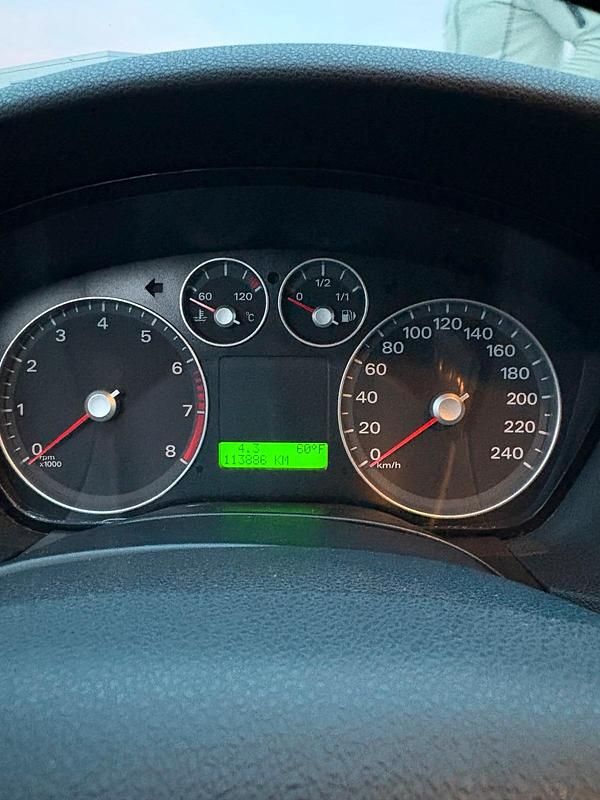 Usata Ford Focus 2007 Argento Utilitaria