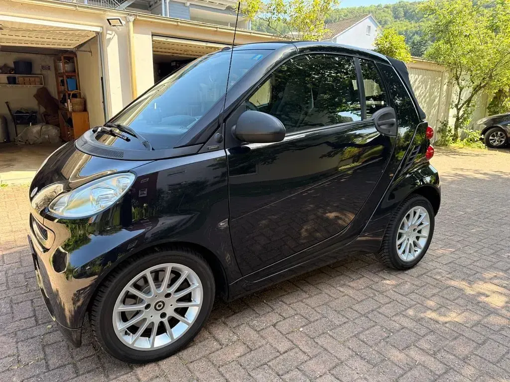 Gebraucht Smart ForTwo Cabrio Pulse 84 PS (61 kW) 2010 Schwarz Cabrio