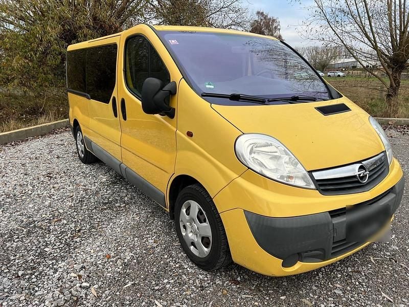 Gebraucht Opel Vivaro 114 PS (83 kW) 2011 Gelb Van / Kleinbus
