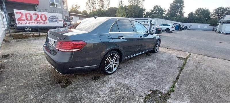 Gebraucht Mercedes E350 Avantgarde 258 PS (189 kW) 2015 Grau Limousine