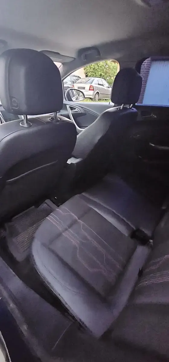 Gebraucht Opel Astra 125 PS (91 kW) 2011 Blau Kombi