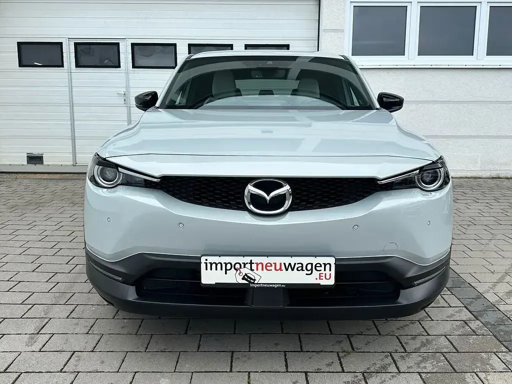 Gebraucht Mazda MX30 Ad'Vantage 106 kW (145 PS) 2022 Ceramic white metallic SUV