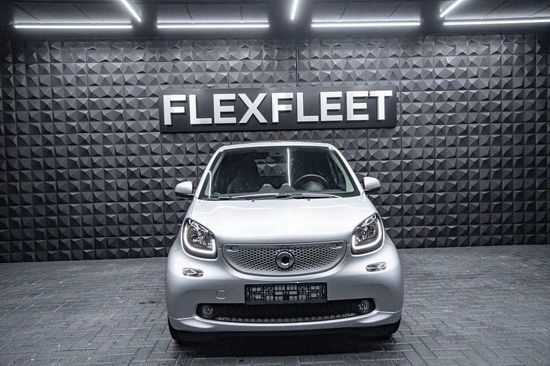 Gebraucht Smart ForTwo Cabrio Passion 90 PS (66 kW) 2019 Silber Cabrio
