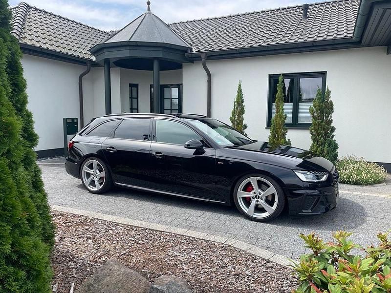 Gebraucht Audi A4 S-Line 190 PS (139 kW) 2020 Schwarz Kombi