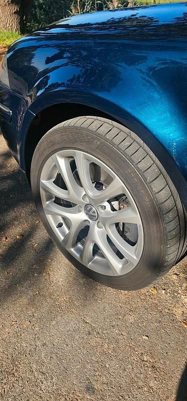 Usata VW Passat 275 CV (202 kW) 2003 Blu Berlina