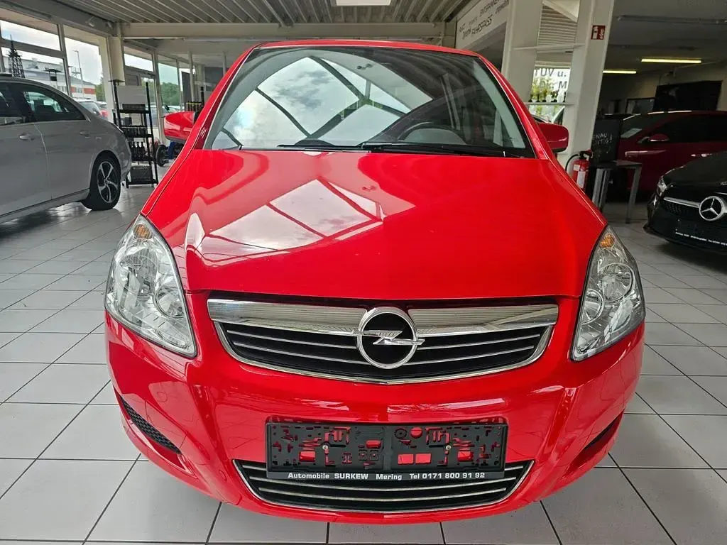 Gebraucht Opel Zafira Edition 140 PS (102 kW) 2009 Rot Van / Kleinbus