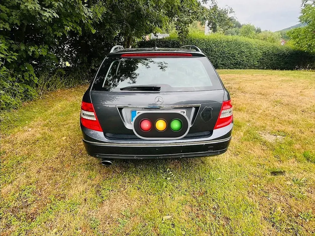 Gebraucht Mercedes C220 170 PS (125 kW) 2010 Grau Limousine