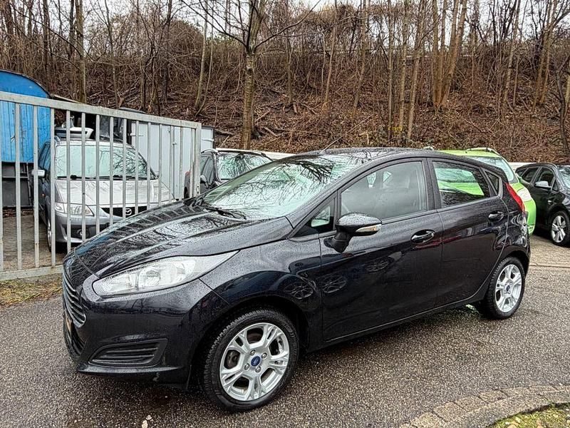 Gebraucht Ford Fiesta Trend 80 PS (58 kW) 2013 Schwarz Kleinwagen