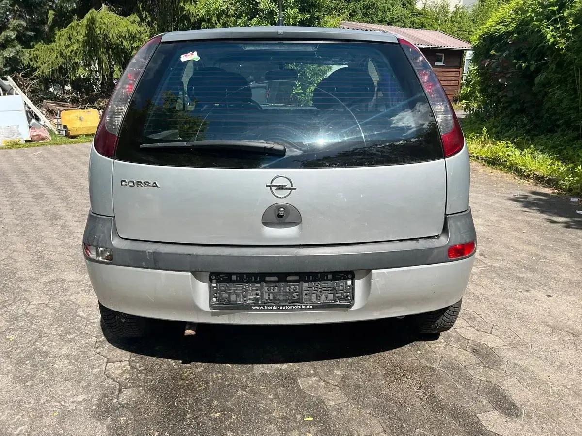 Gebraucht Opel Corsa 58 PS (42 kW) 2002 Silber Kleinwagen