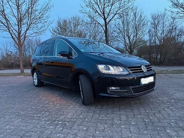Gebraucht VW Sharan Highline 150 PS (110 kW) 2017 Schwarz Van / Kleinbus