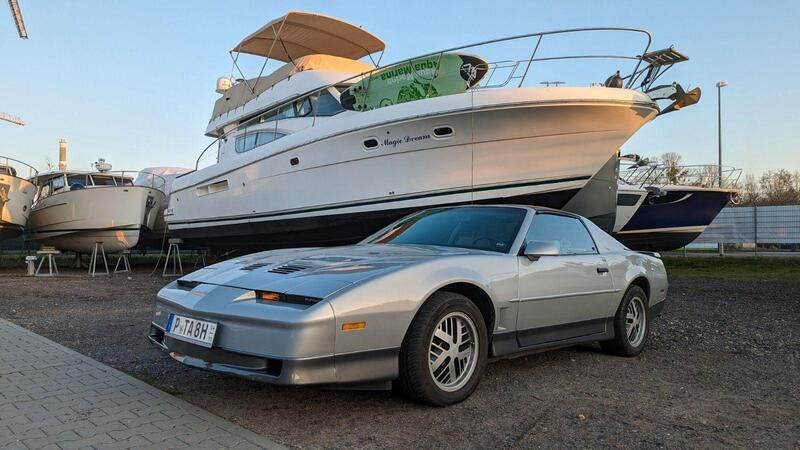 Grau Gebraucht 1987 Pontiac Firebird Coupé | 13.000 € - Bild 1/4