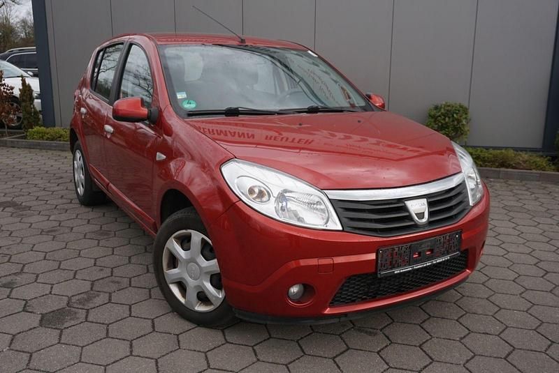Gebraucht Dacia Sandero Lauréate 75 PS (55 kW) 2011 Rot Kleinwagen