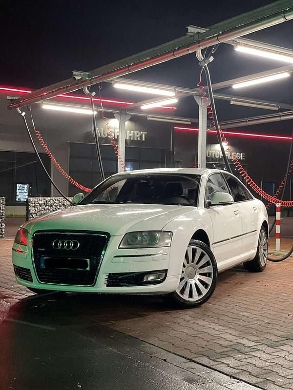 Gebraucht Audi A8 233 PS (171 kW) 2009 Weiß Limousine