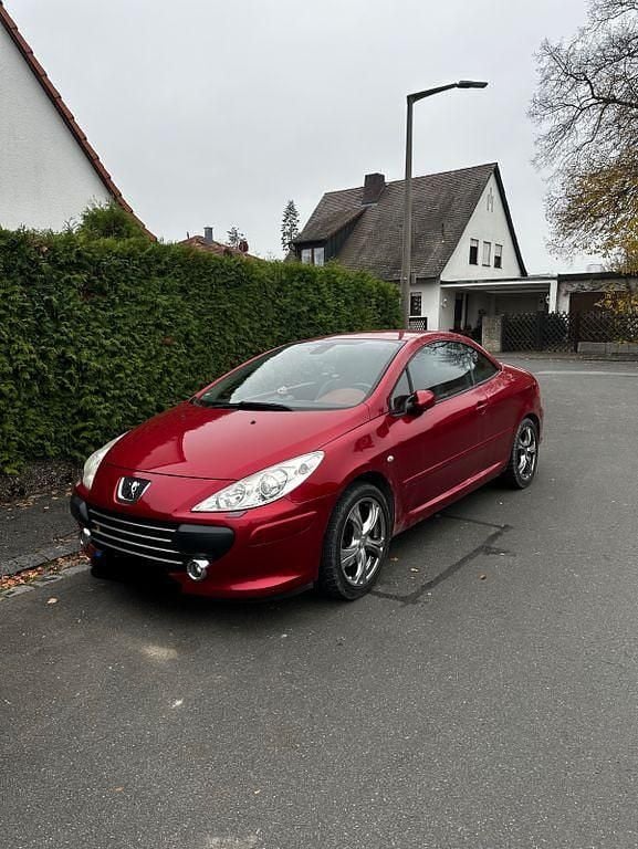 Rot Gebraucht 2005 Peugeot 307 CC Sport Cabrio | 1.499 € (Superpreis) - Bild 1/4