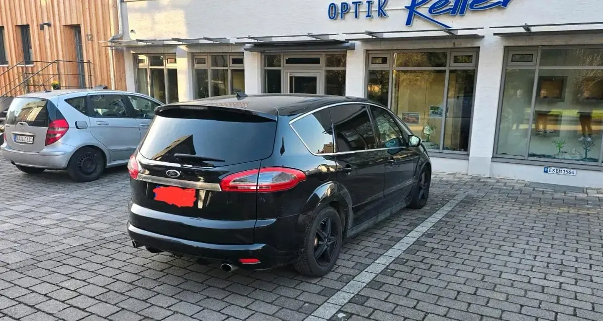 Gebraucht Ford S-MAX Sport 200 PS (147 kW) 2013 Schwarz Van / Kleinbus