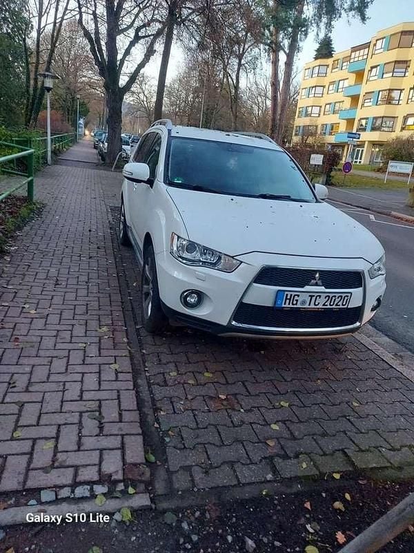 Gebraucht 2010 Mitsubishi Outlander Instyle SUV | 6.499 € (Fairer Preis) - Bild 1/4