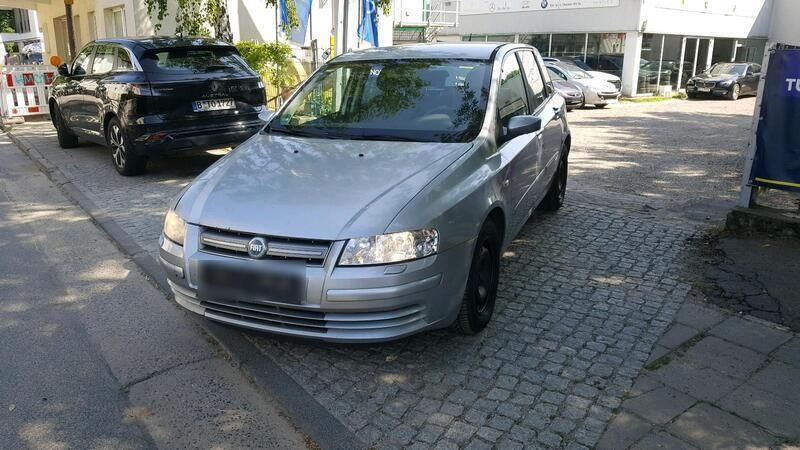 Gold Gebraucht 2006 Fiat Stilo Kleinwagen | 600 € (Fairer Preis) - Bild 1/4