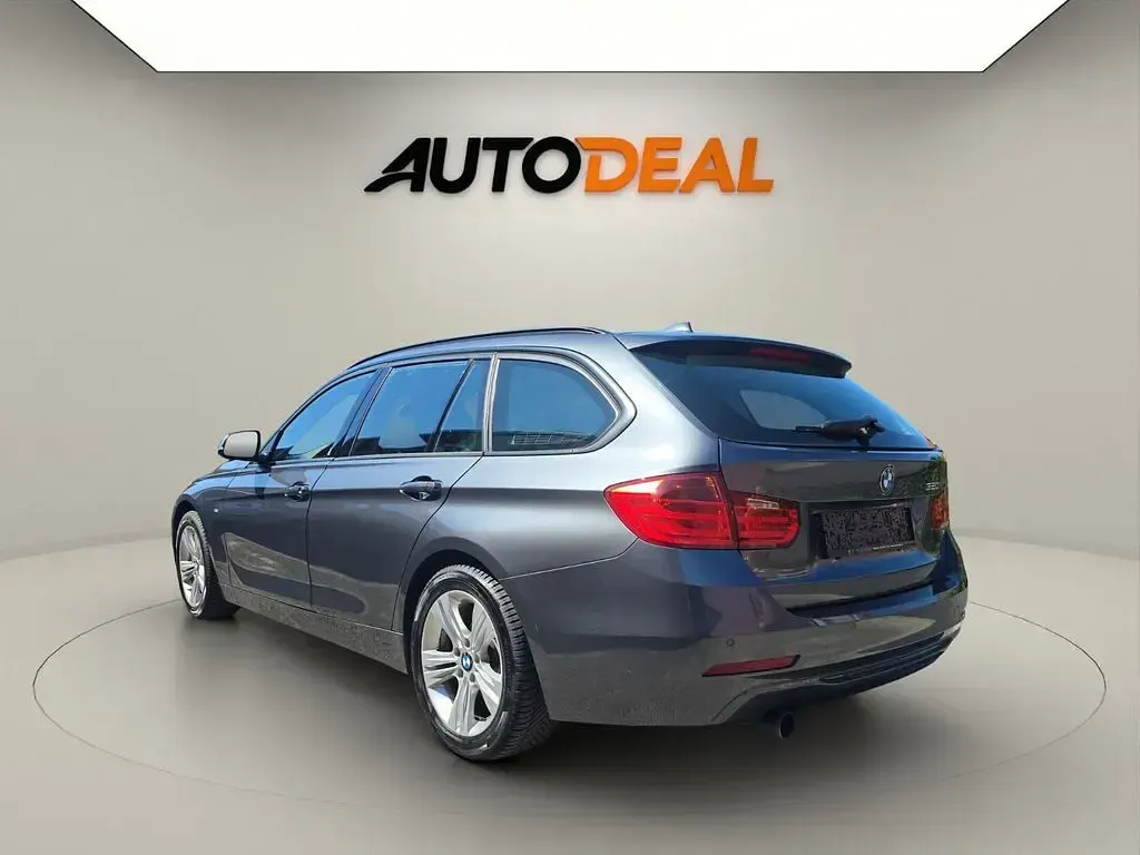 Gebraucht BMW 320 Sport Line 184 PS (135 kW) 2012 Grau Limousine