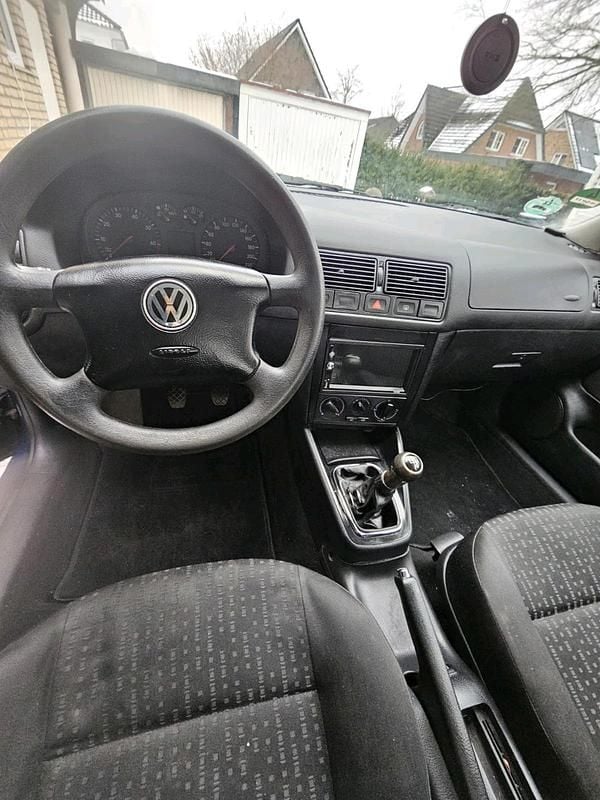 Gebraucht VW Golf IV 2001 Blau Kleinwagen