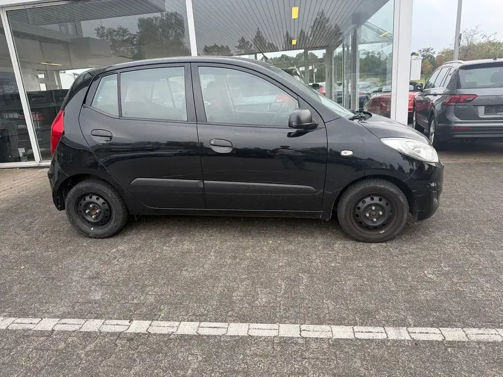 Gebraucht Hyundai i10 Classic 69 PS (50 kW) 2011 Schwarz Kleinwagen