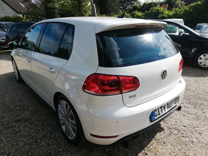Gebraucht VW Golf VI GTI 211 PS (155 kW) 2010 Weiß Kleinwagen