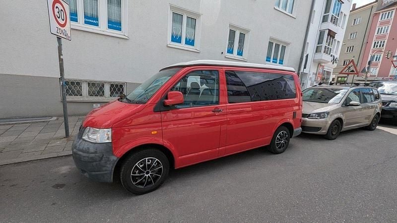 Gebraucht VW T5 102 PS (75 kW) 2006 Rot Van