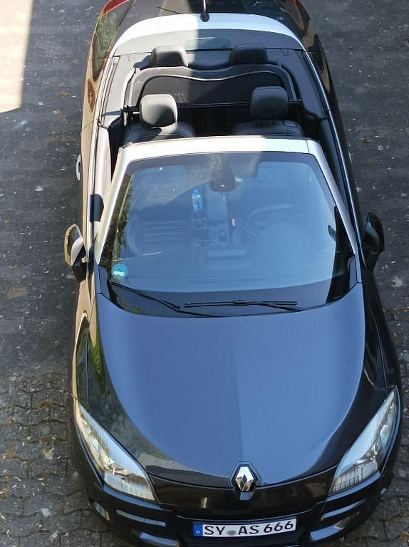 Schwarz Gebraucht 2012 Renault Mégane Cabriolet Luxe Cabrio | 5.999 € (Teuer) - Bild 1/4