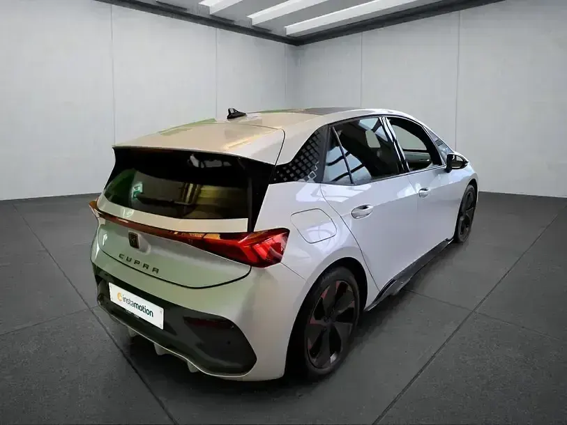 Second-hand Cupra Born 150 kW (204 CP) 2024 Argintiu Hatchback