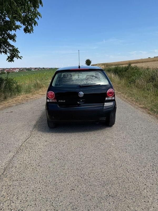Schwarz Gebraucht 2008 VW Polo Trendline Limousine | 1.900 € (Guter Preis) - Bild 1/4