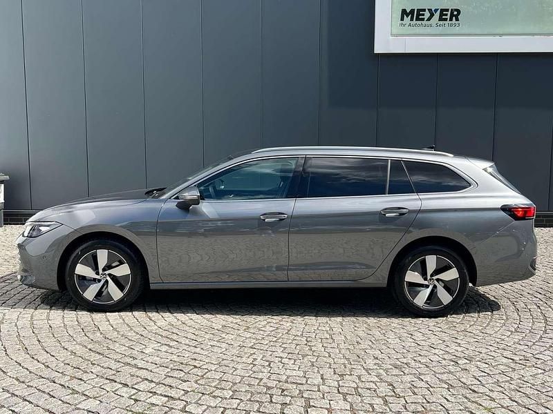 Gebraucht VW Passat Business 150 PS (110 kW) 2024 Diabasgrau metallic Kombi