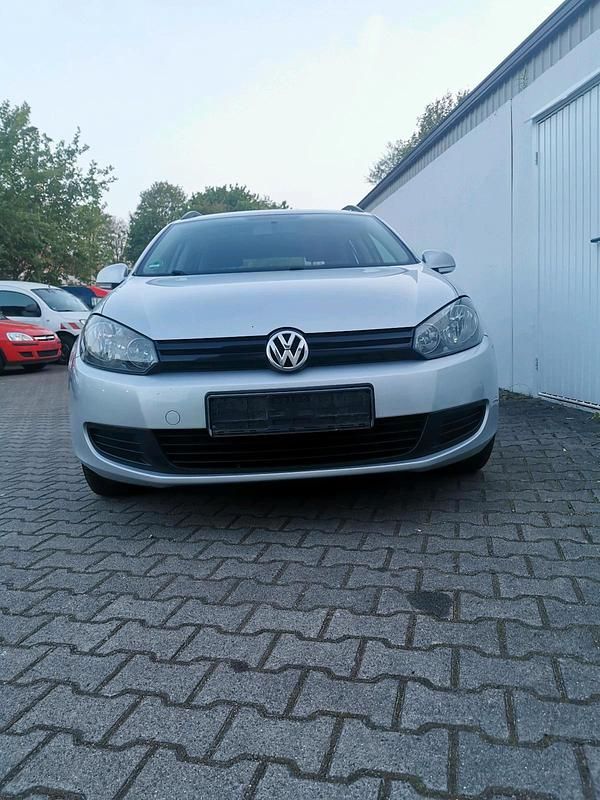 Gebraucht VW Golf VI 105 PS (77 kW) 2011 Grau Kleinwagen
