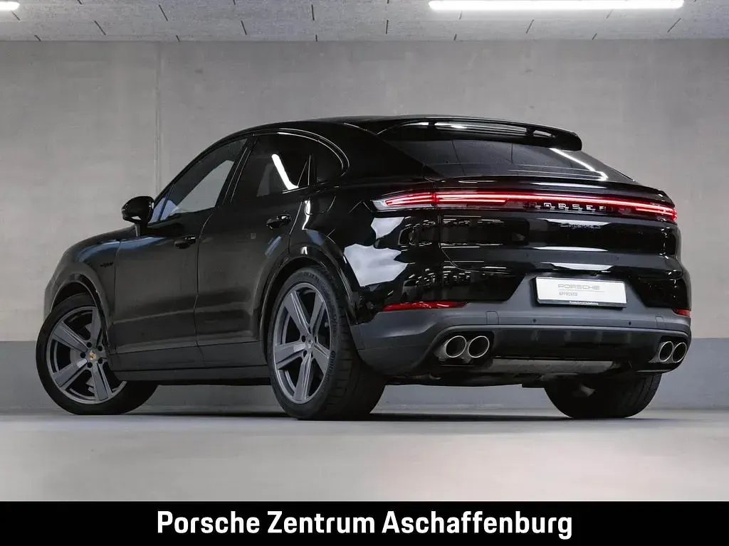 Gebraucht Porsche Cayenne S E-Hybrid 519 PS (381 kW) 2025 Schwarz SUV