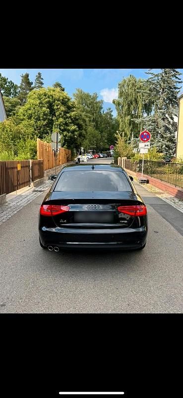 Gebraucht Audi A4 S-Line 170 PS (125 kW) 2012 Schwarz Limousine